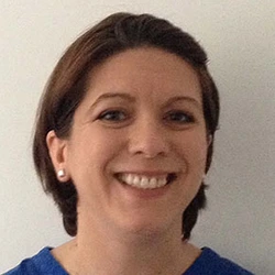 Dr Adriana Moulson