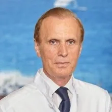 Dr. med. Agron Lumiani