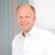 Dr. med. dent. Andreas Böwering