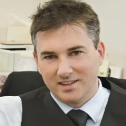 Dr Andrew Myers