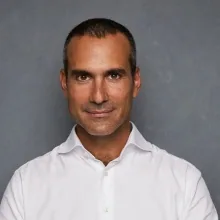 Dr. med. Aris Kollias