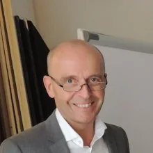 Dr. med. Dr. med. dent. Arnd Schultze