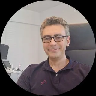 Dr. Arshak Asefi