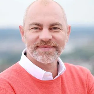 Dr. med. dent. Artur Hermann
