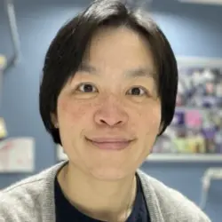 Dr Avi Charlton