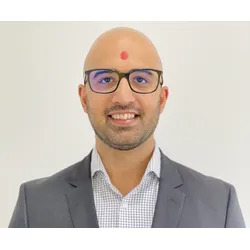 Dr Bhavesh Pradeep Nakarja