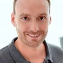 Dr. Björn Maack