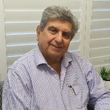 Dr Chitrakanti 'Raj' Kapadia