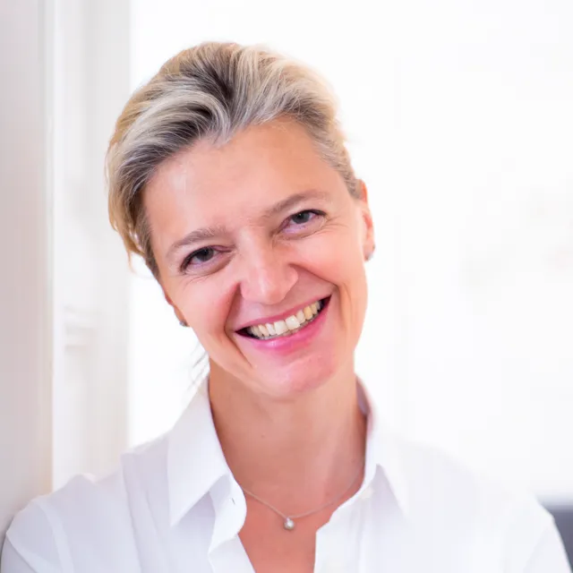 Dr. Christine Wintersteller