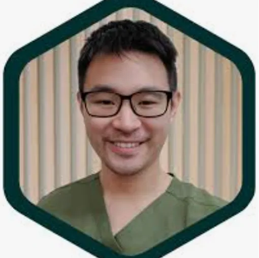 Dr Desmond Fang