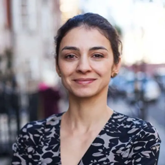 Dr Victoria Akhras