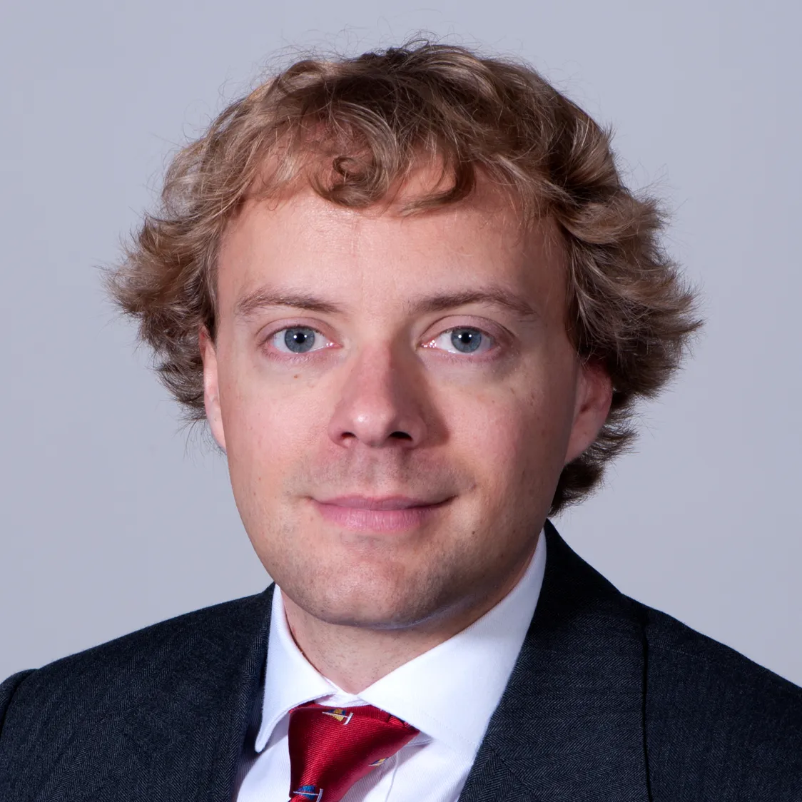 Mr Huw Jones