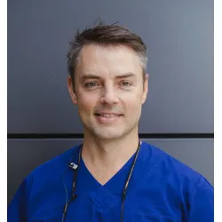 Dr James Wykes
