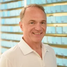 Dr. Joachim Schroff