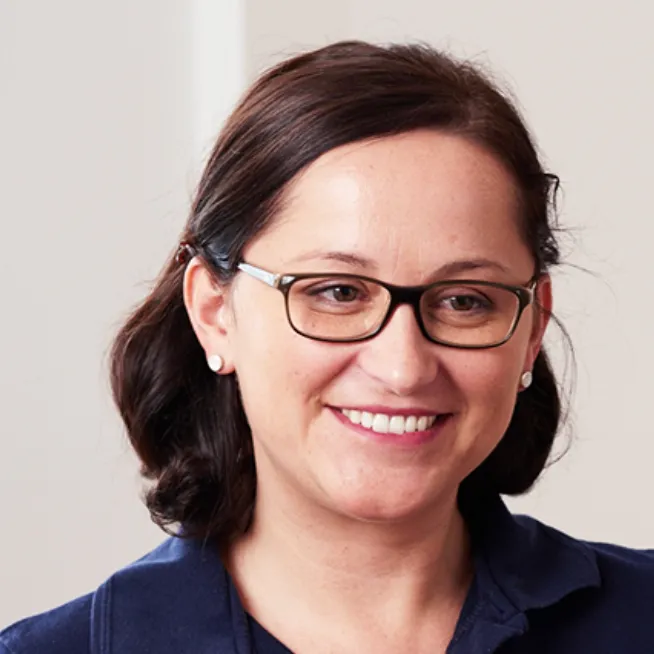 Dr Karin Fröhlich