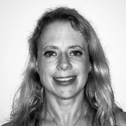 Dr Kelly Saltman