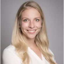 Dr. Lisa-Marie Mundinger