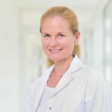 Dr. Marietheres Eva Jirak