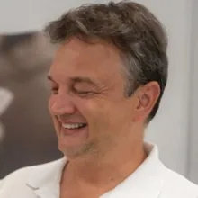Dr. Dr. med. dent. Marius Tigan