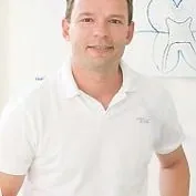 Dr. med. dent. Michael Elzner