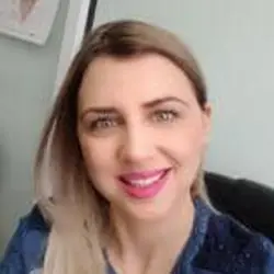 Miss Raluca Dinu
