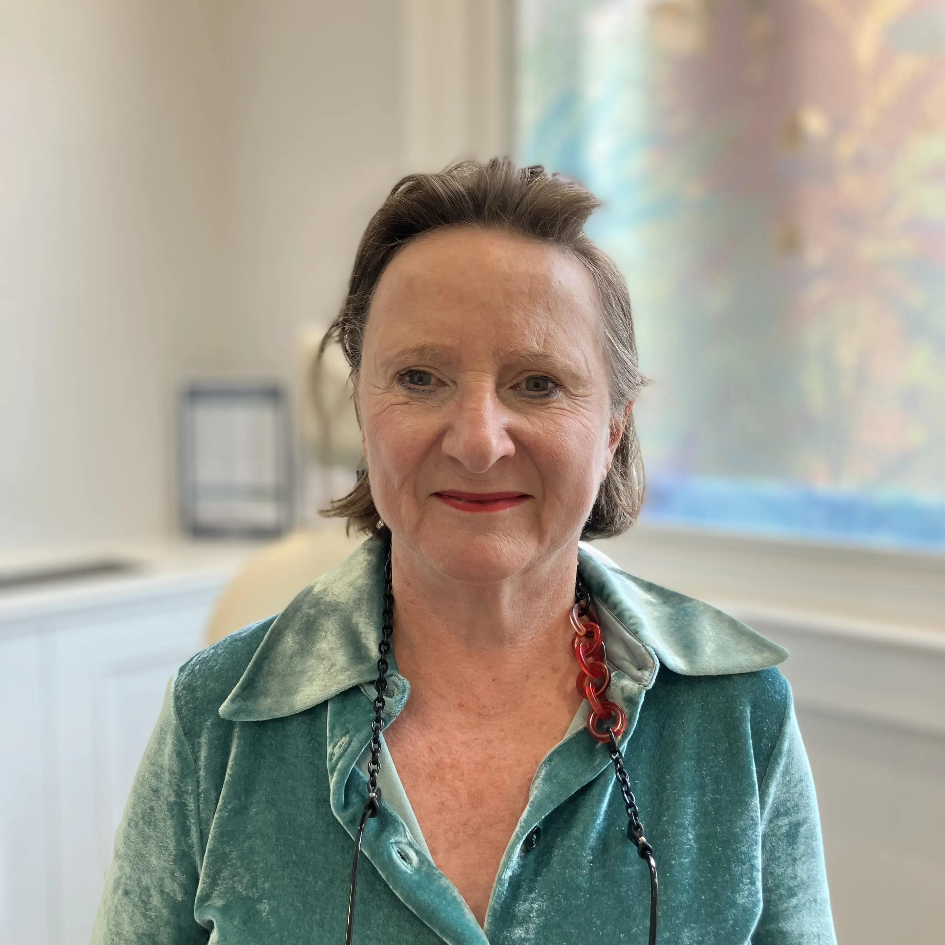 Mrs Christine Frayret