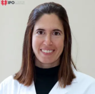 Dr. Nisa Félix