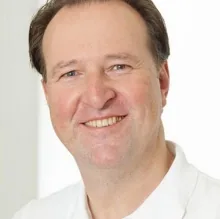Dr. med. Peter Königs