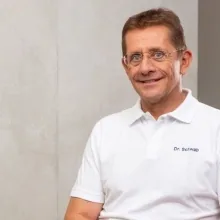 Dr. med. Ralf Joachim Schwab