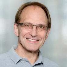 Prof. Dr. Dr. Dr. Ralf Siegert