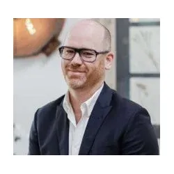 Dr Scott Turner