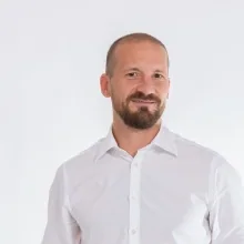 Dr. med. Simon Ondrejka