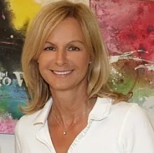 Dr. Sylvia Loelke