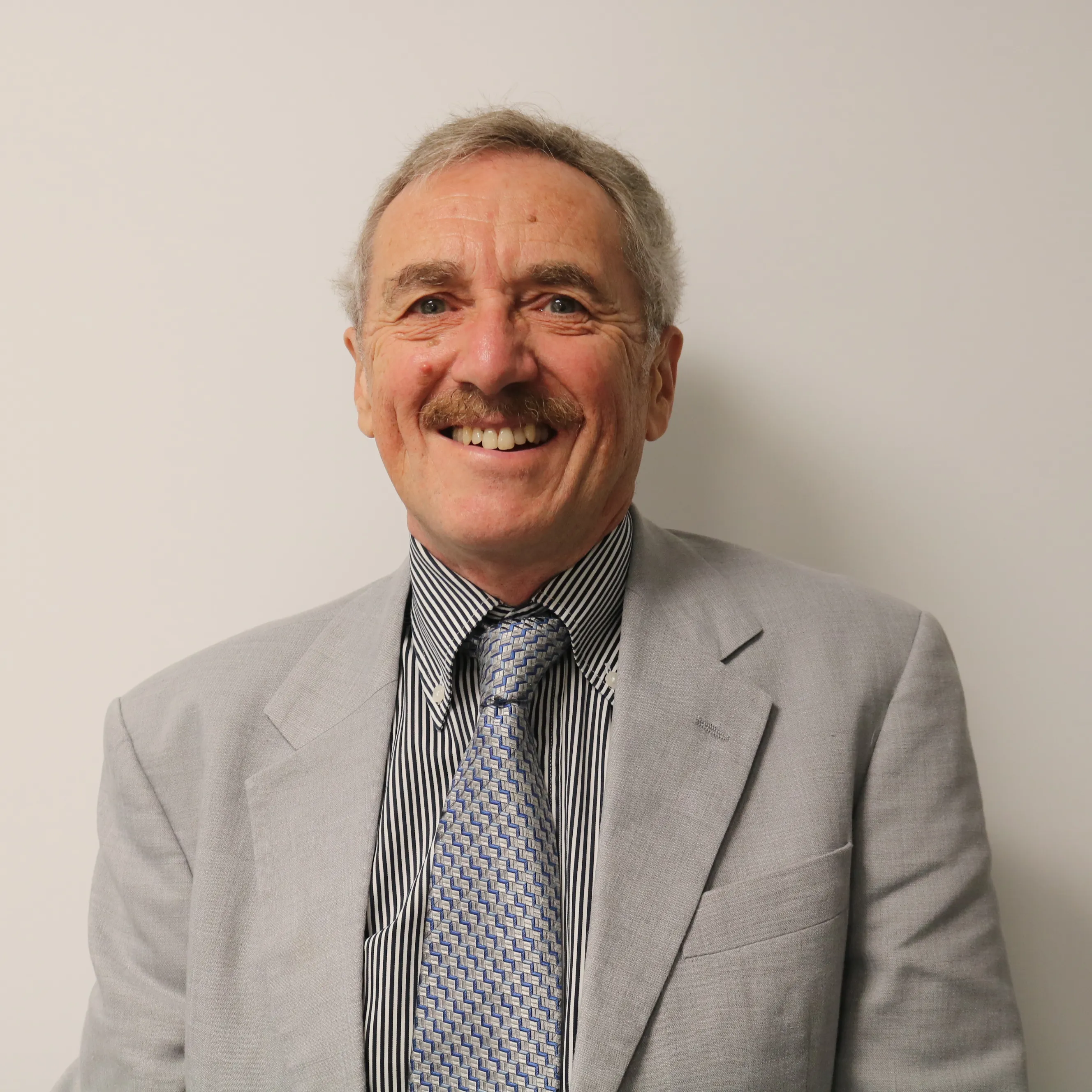 Dr. Tony Fincham